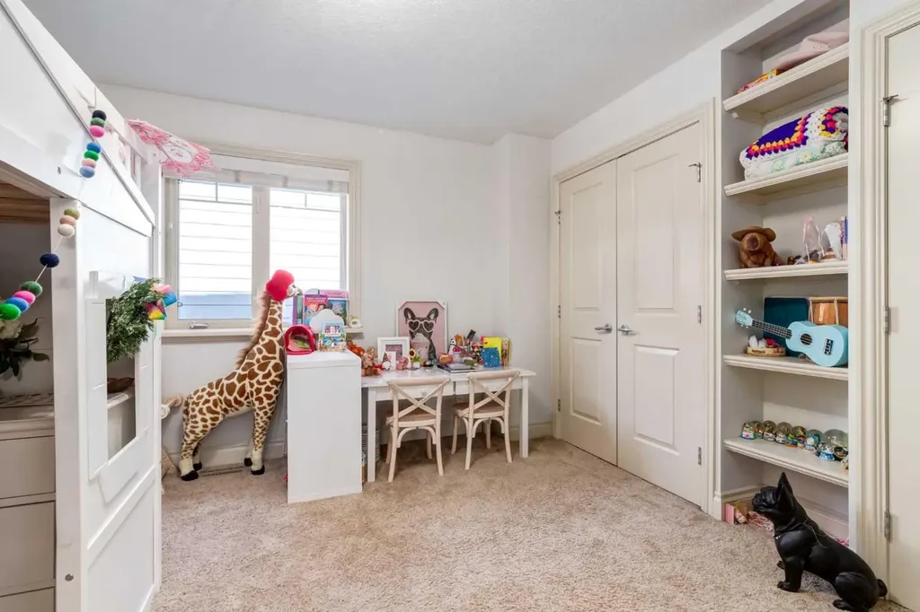 2413 2 Avenue NW Calgary AB T2N0H5