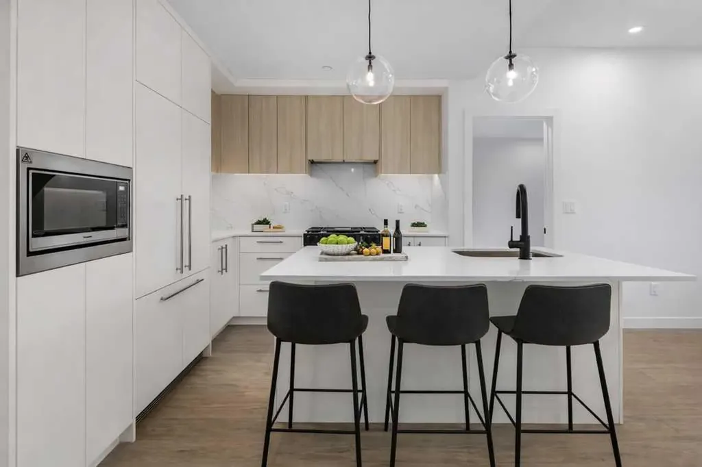 8375 Broadcast Avenue Calgary AB T3H 6L3