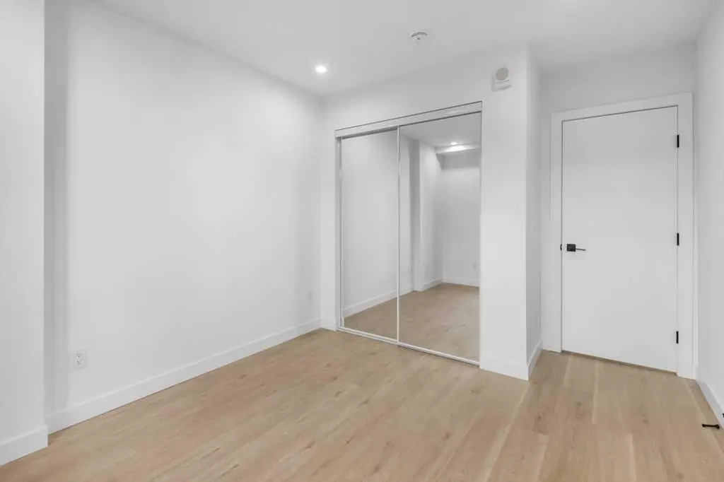 8375 Broadcast Avenue Calgary AB T3H 6L3