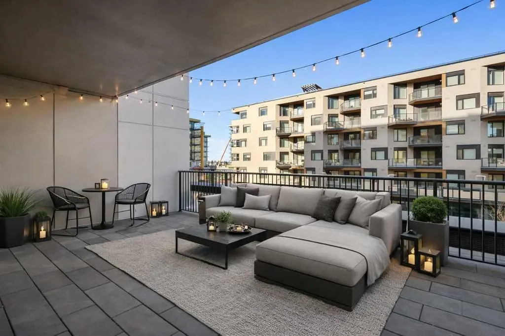 8375 Broadcast Avenue Calgary AB T3H 6L3