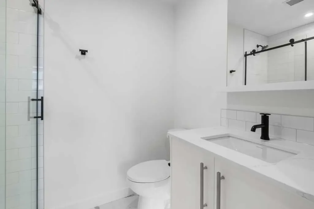 8375 Broadcast Avenue Calgary AB T3H 6L3