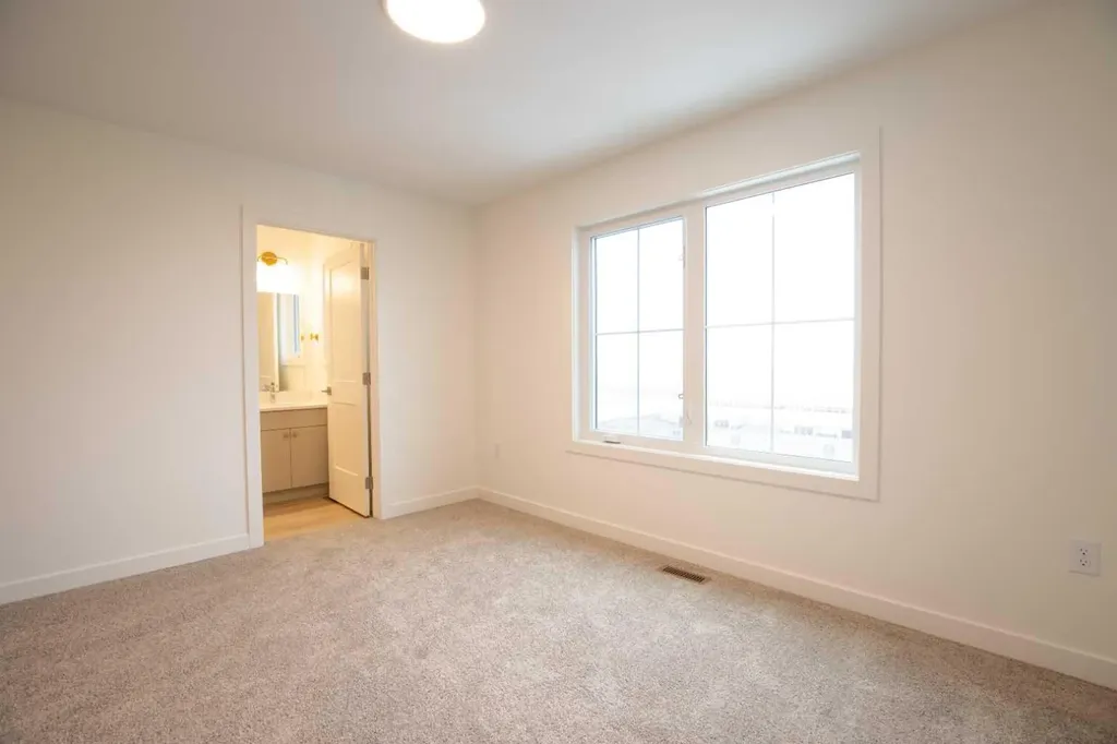 2817 16 Avenue Coaldale AB T1M0G9