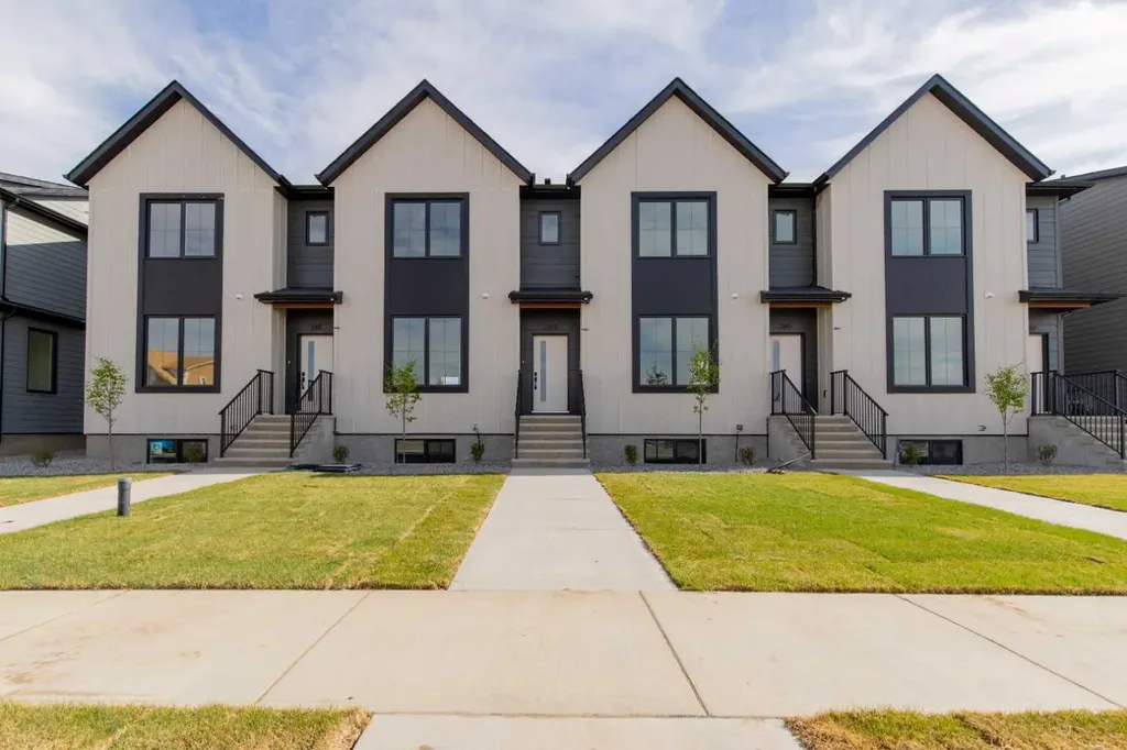 2817 16 Avenue Coaldale AB T1M0G9