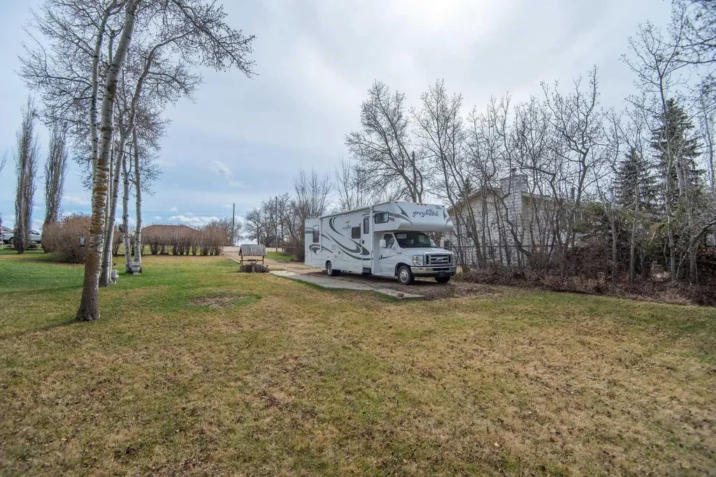 40421 Range Road 10 Rural Lacombe County AB T4L 1S6