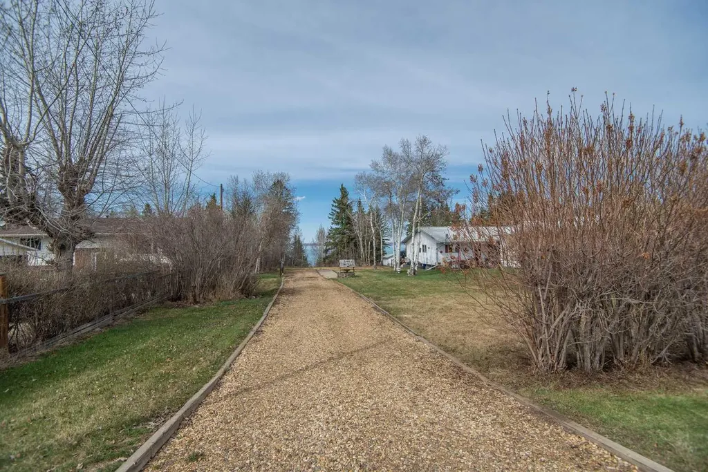 40421 Range Road 10 Rural Lacombe County AB T4L 1S6