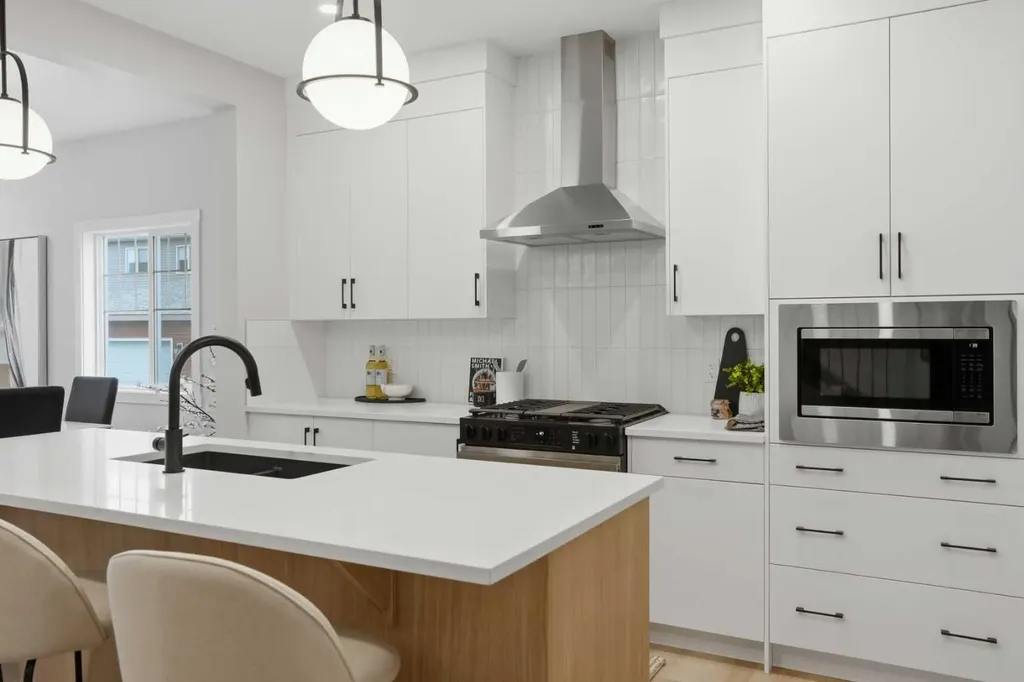 76 Buffaloberry Manor SE Calgary AB T3M 4A4