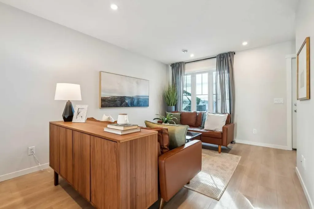 155 Crimson Ridge Place NW Calgary AB T3L2M4