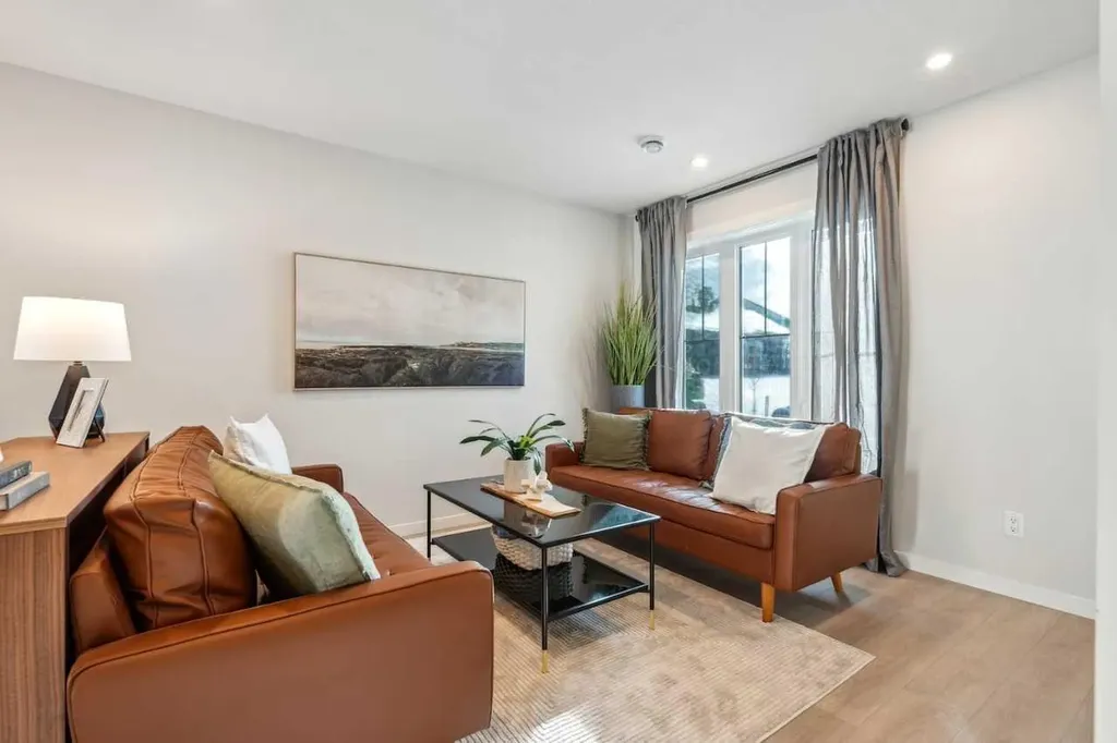 155 Crimson Ridge Place NW Calgary AB T3L2M4