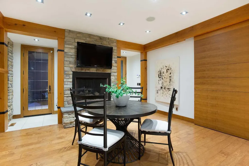 738 Crescent Road NW Calgary AB T2M 4A7