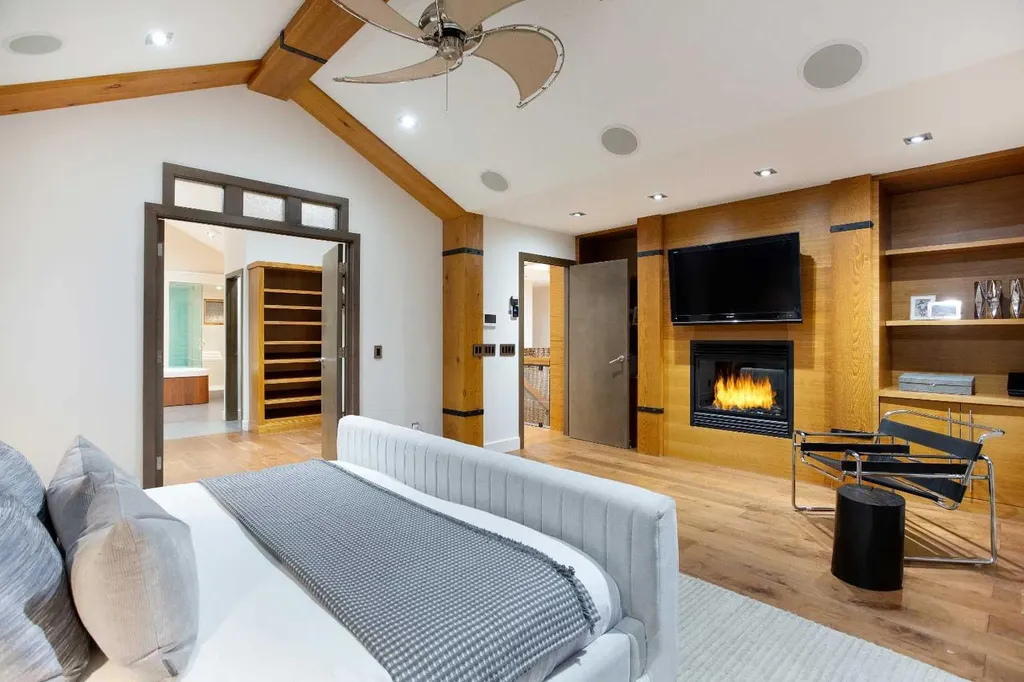 738 Crescent Road NW Calgary AB T2M 4A7
