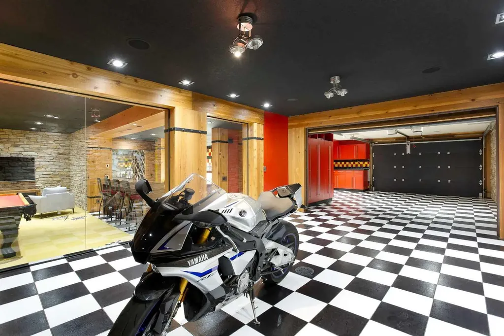 738 Crescent Road NW Calgary AB T2M 4A7