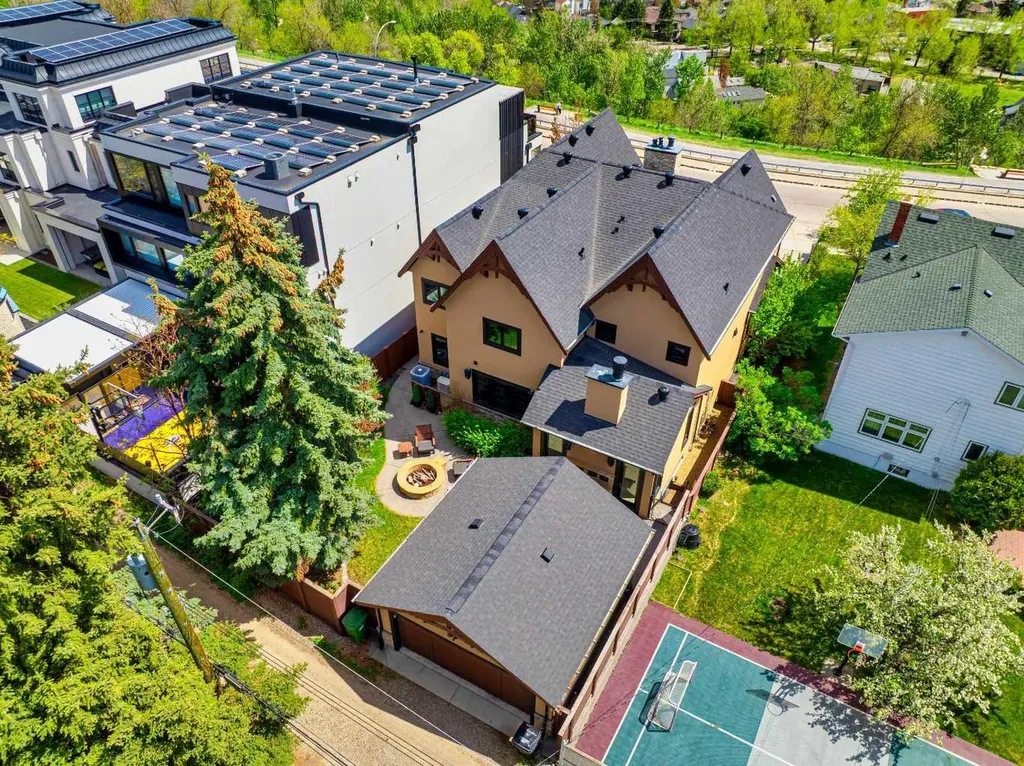 738 Crescent Road NW Calgary AB T2M 4A7