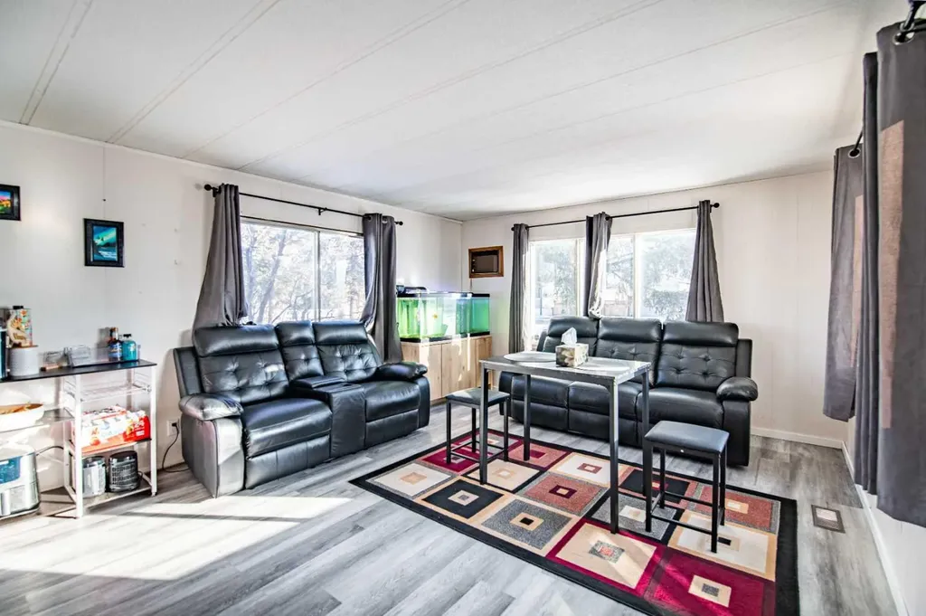 5344 76 Street Red Deer AB T4P2A6
