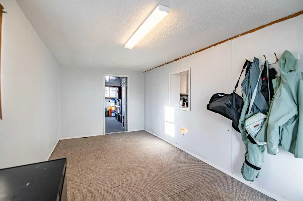 5344 76 Street Red Deer AB T4P2A6