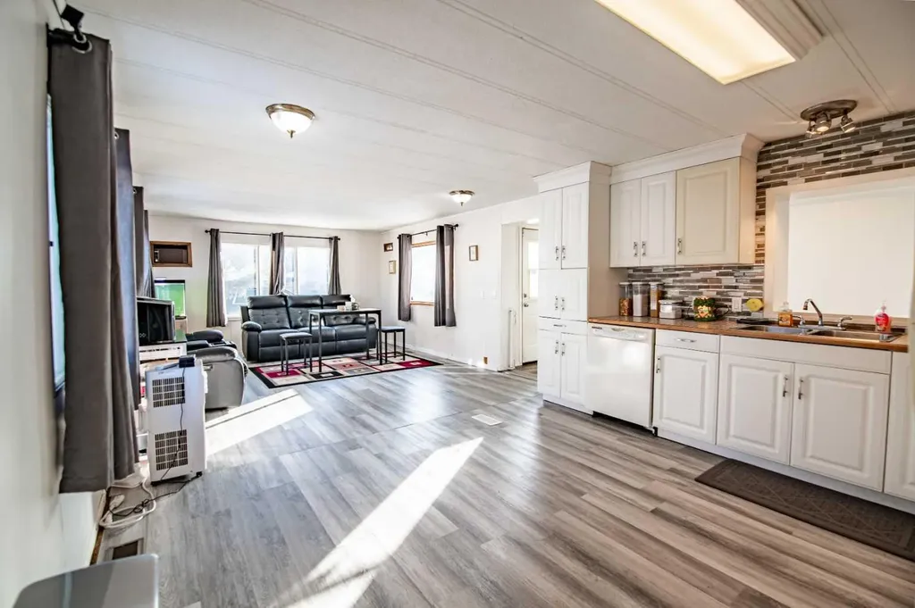 5344 76 Street Red Deer AB T4P2A6