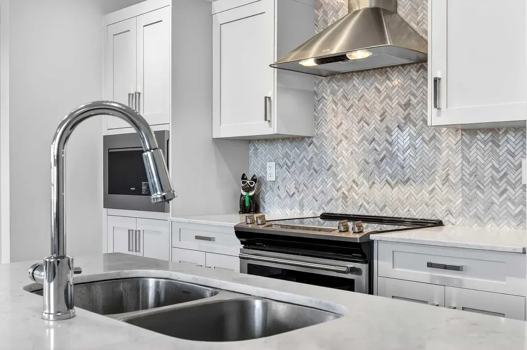 30 Walgrove Walk SE Calgary AB T2X 4M9