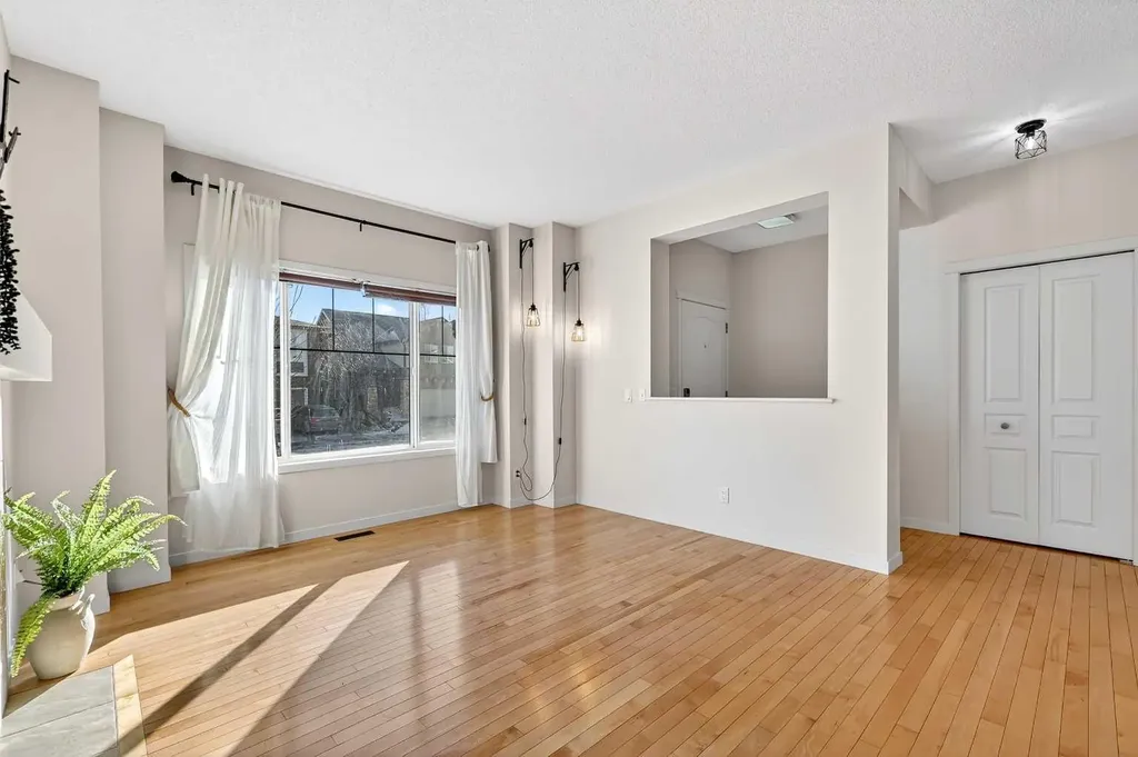 345 Mahogany Boulevard SE Calgary AB T3M 1V1