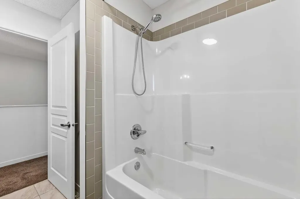 345 Mahogany Boulevard SE Calgary AB T3M 1V1