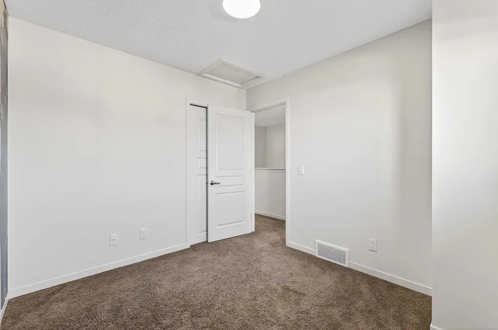 345 Mahogany Boulevard SE Calgary AB T3M 1V1