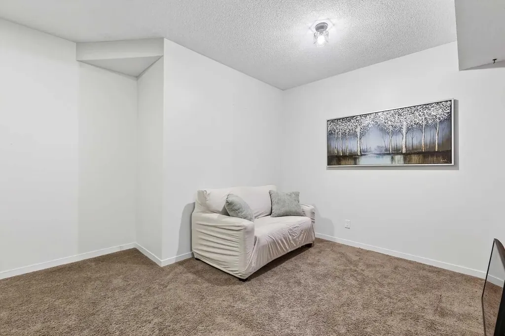 345 Mahogany Boulevard SE Calgary AB T3M 1V1