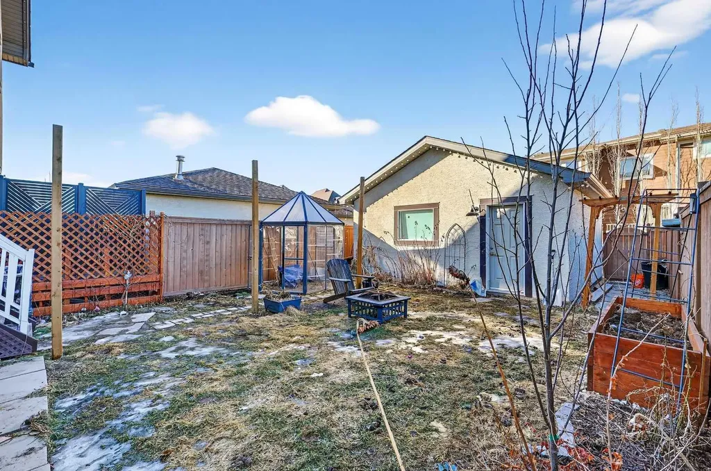 345 Mahogany Boulevard SE Calgary AB T3M 1V1