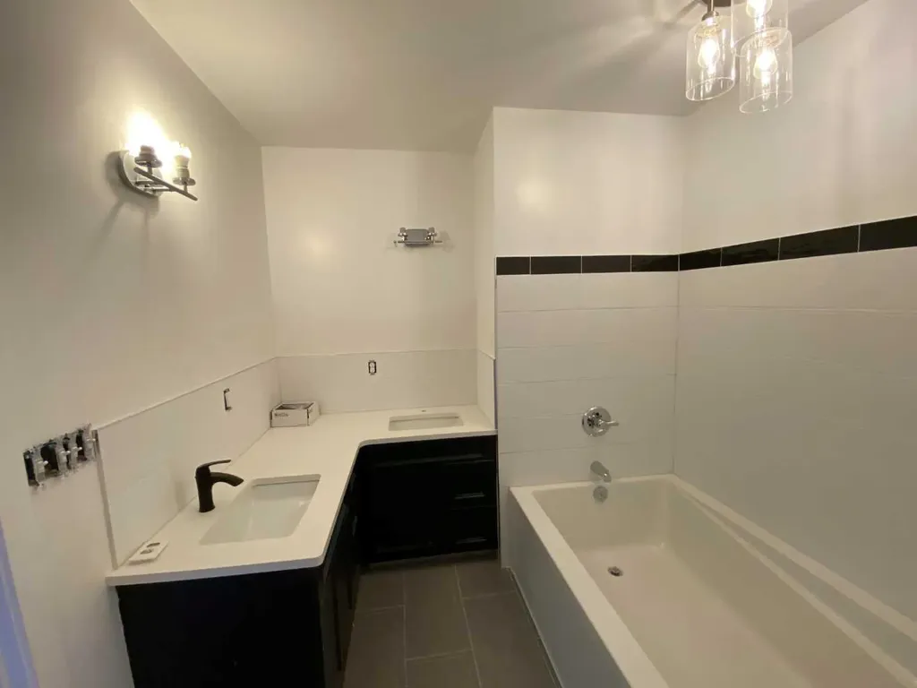 564 5 Street W Brooks AB T1R0B3