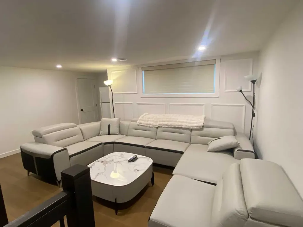 564 5 Street W Brooks AB T1R0B3