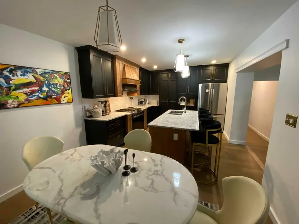 564 5 Street W Brooks AB T1R0B3