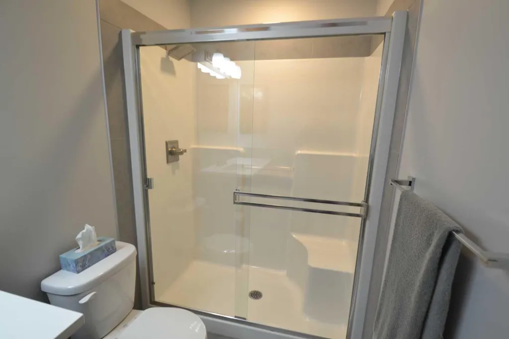 613 Hillcrest Road SW Airdrie AB T4B 4C8