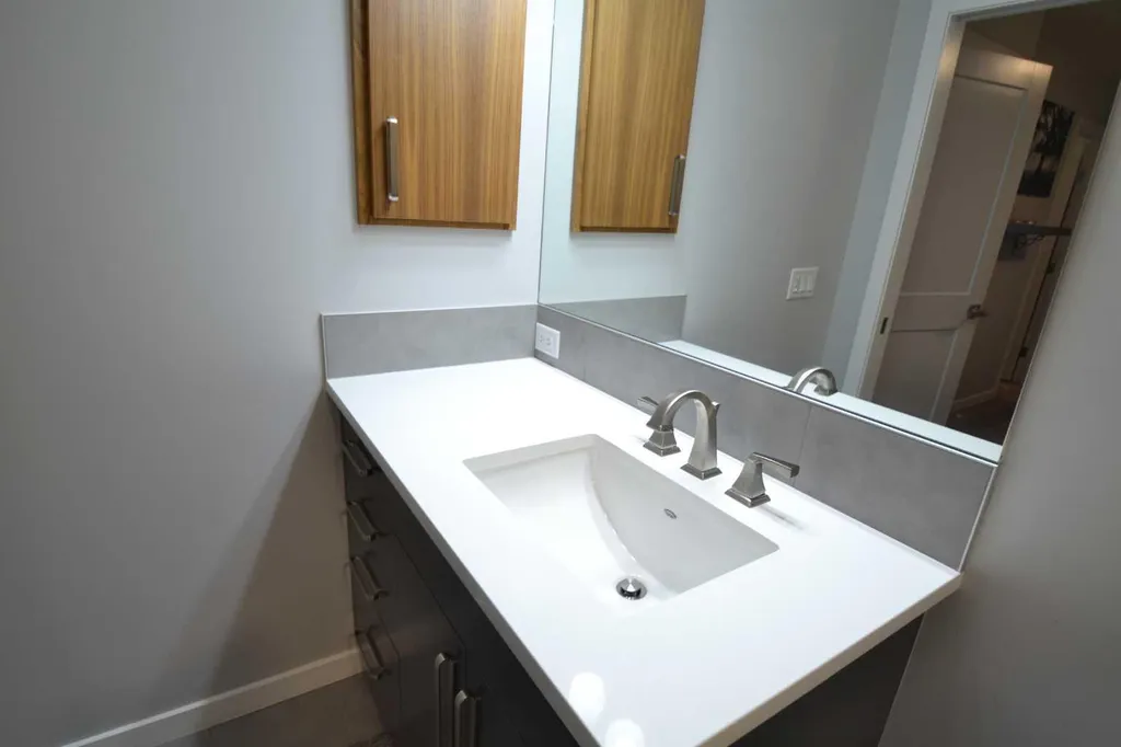 613 Hillcrest Road SW Airdrie AB T4B 4C8