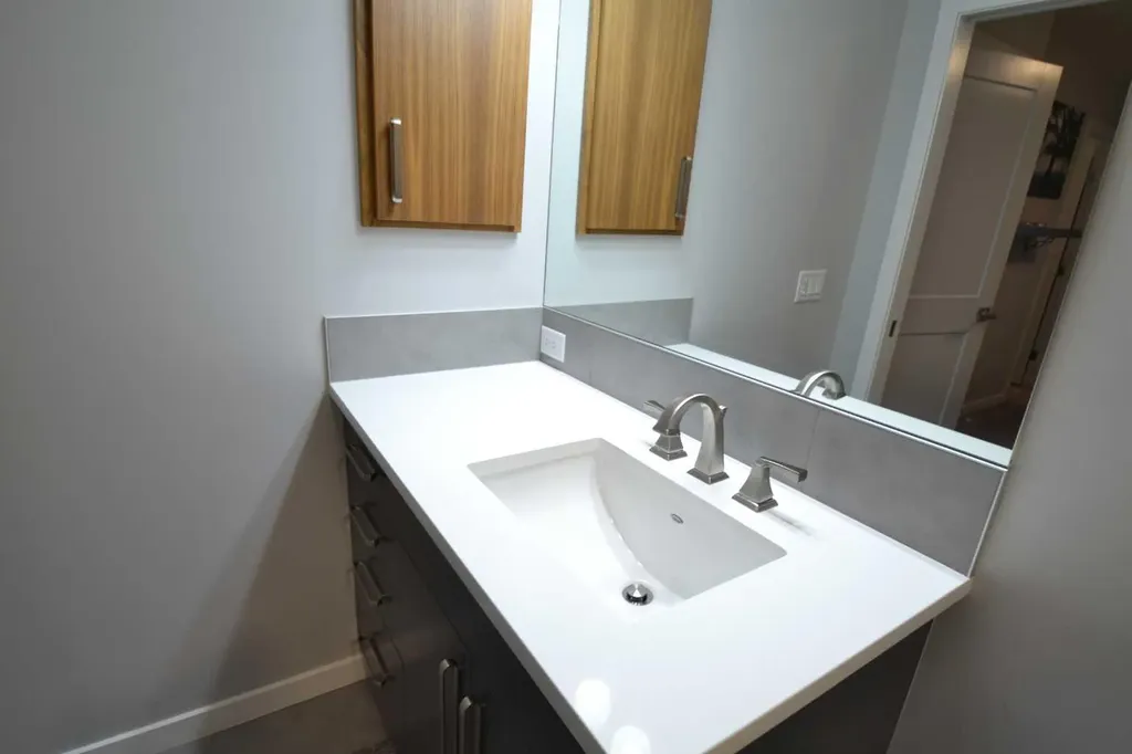 613 Hillcrest Road SW Airdrie AB T4B 4C8