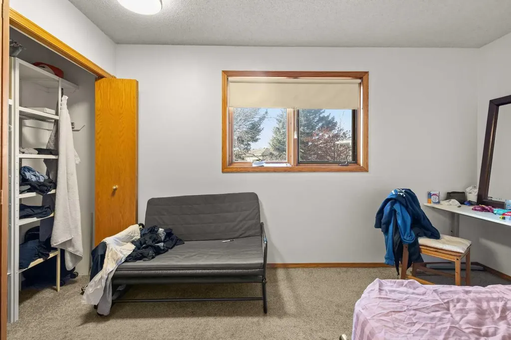 132 Scenic Cove Circle NW Calgary AB T3L 1M9