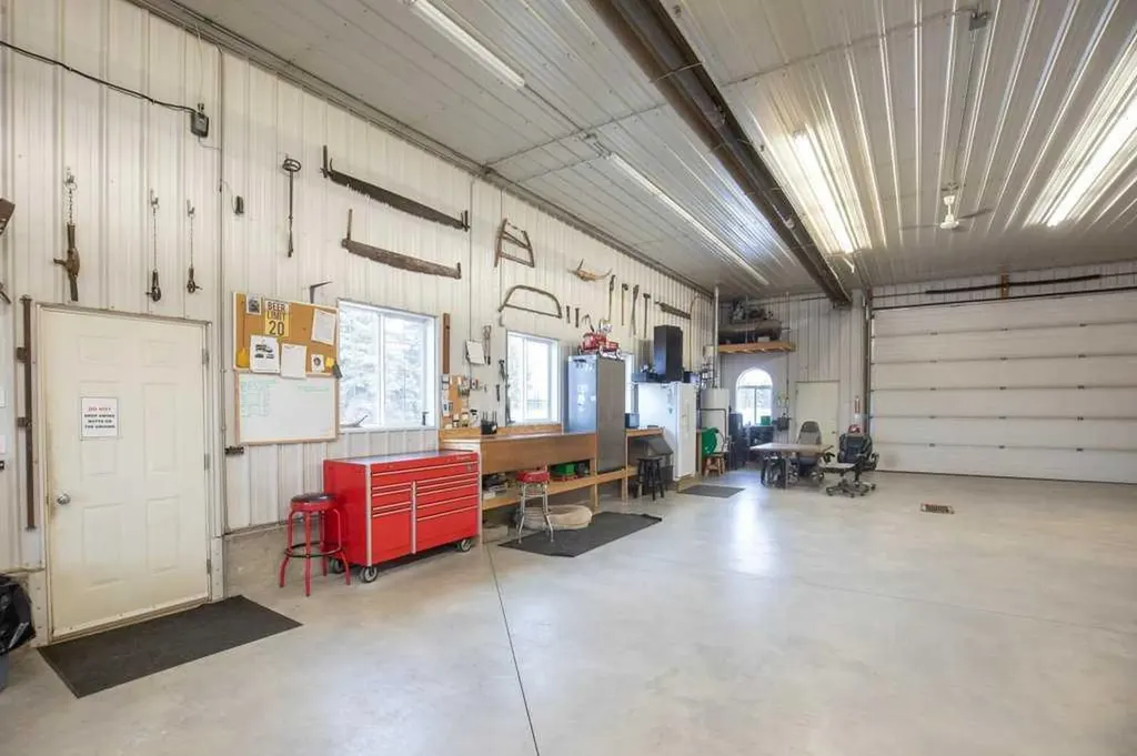 32049 Township Road 423 Road Rural Ponoka County AB T0C 2J0