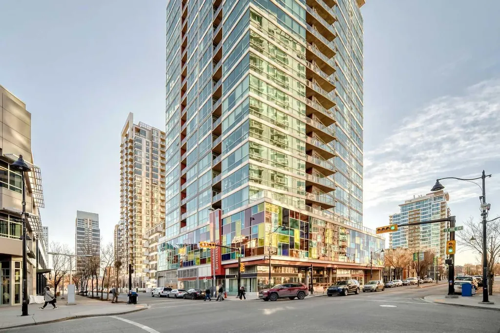 135 13 Avenue SW Calgary AB T2R 0W8