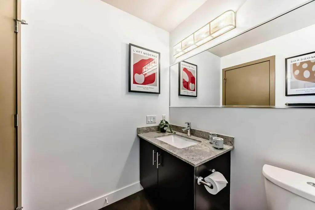 135 13 Avenue SW Calgary AB T2R 0W8