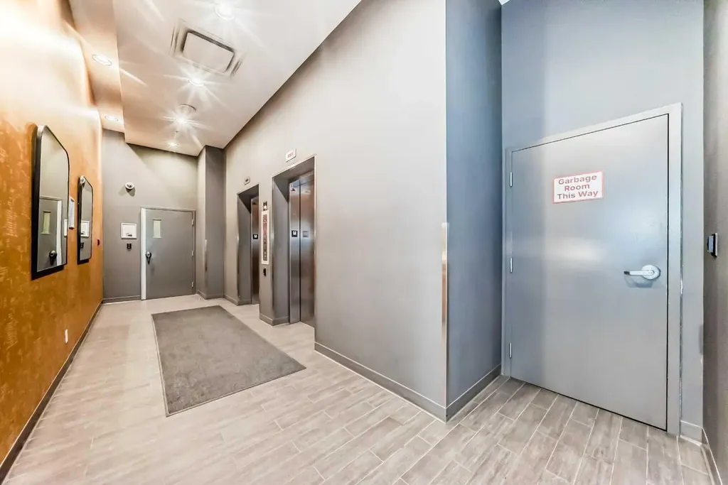 135 13 Avenue SW Calgary AB T2R 0W8