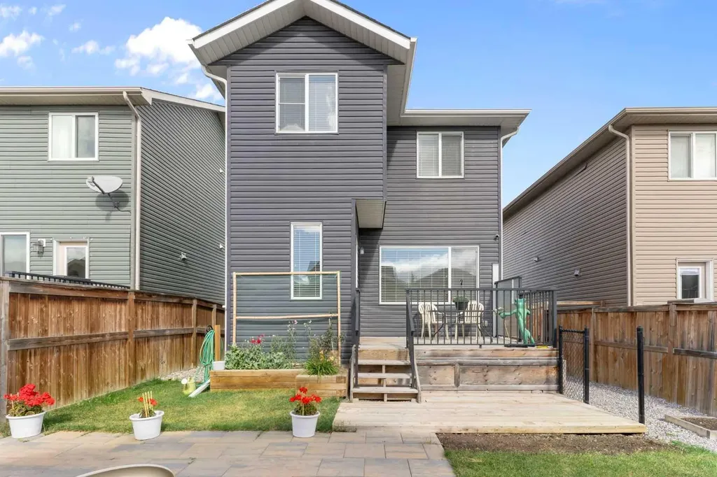 167 Fireside Drive Cochrane AB T4C 0X4