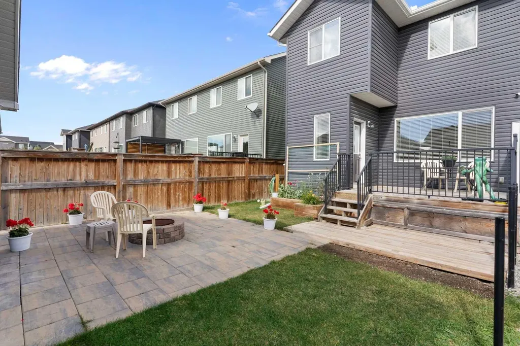167 Fireside Drive Cochrane AB T4C 0X4