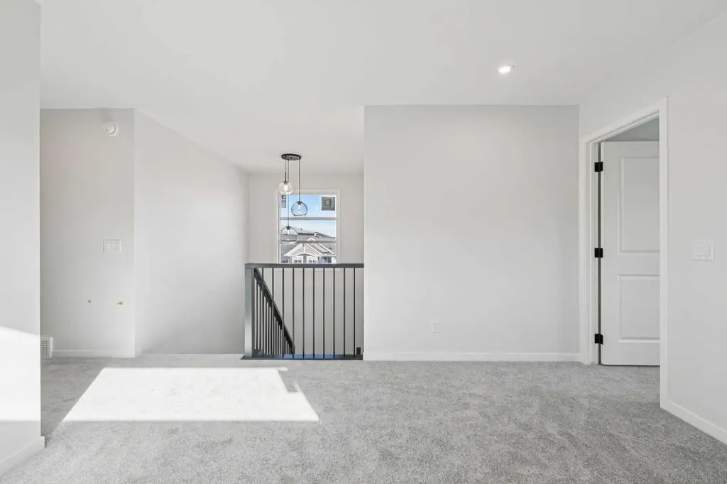 572 Belmont Heath SW Calgary AB T0L0X0