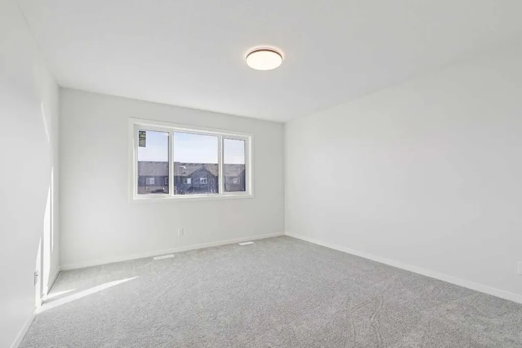 572 Belmont Heath SW Calgary AB T0L0X0