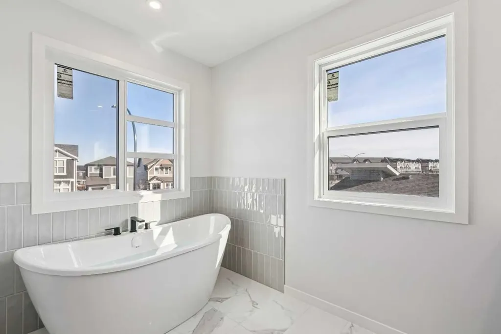 572 Belmont Heath SW Calgary AB T0L0X0