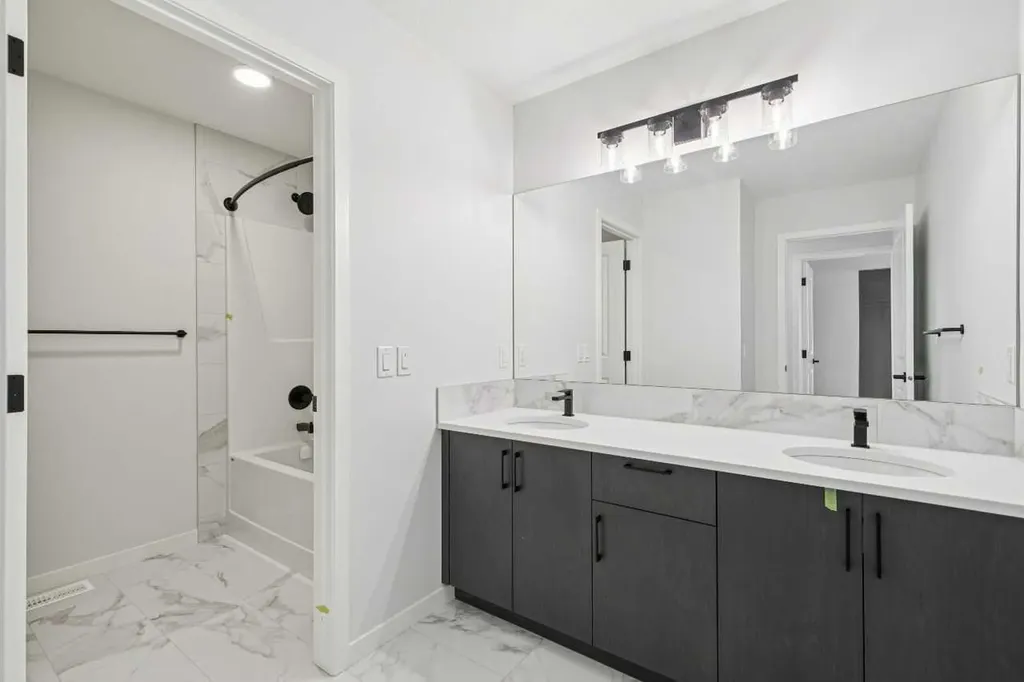 572 Belmont Heath SW Calgary AB T0L0X0