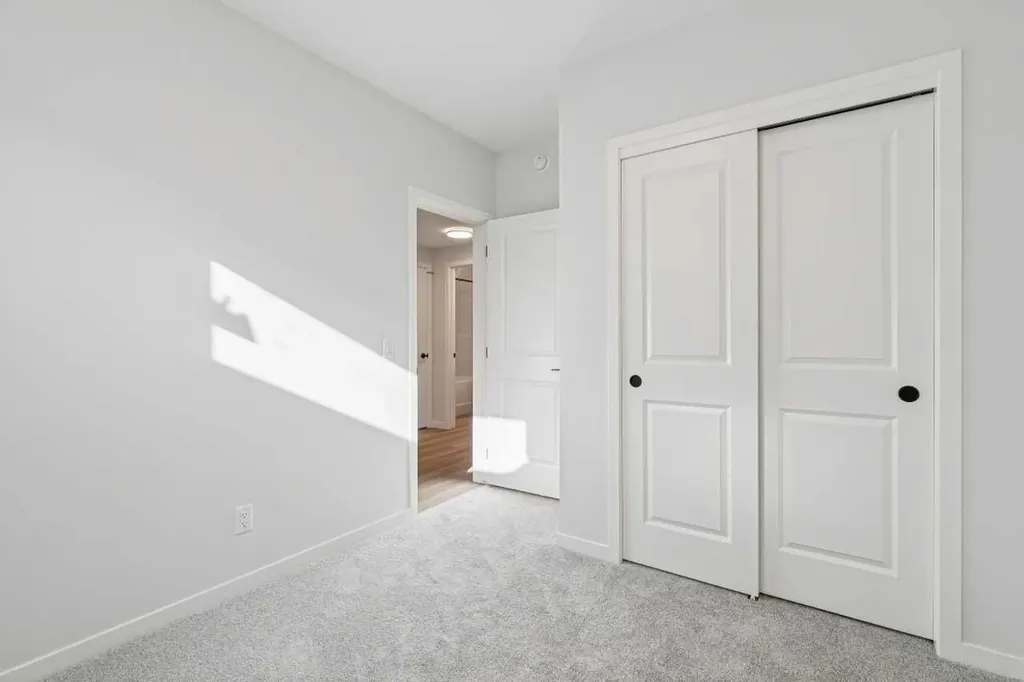 572 Belmont Heath SW Calgary AB T0L0X0