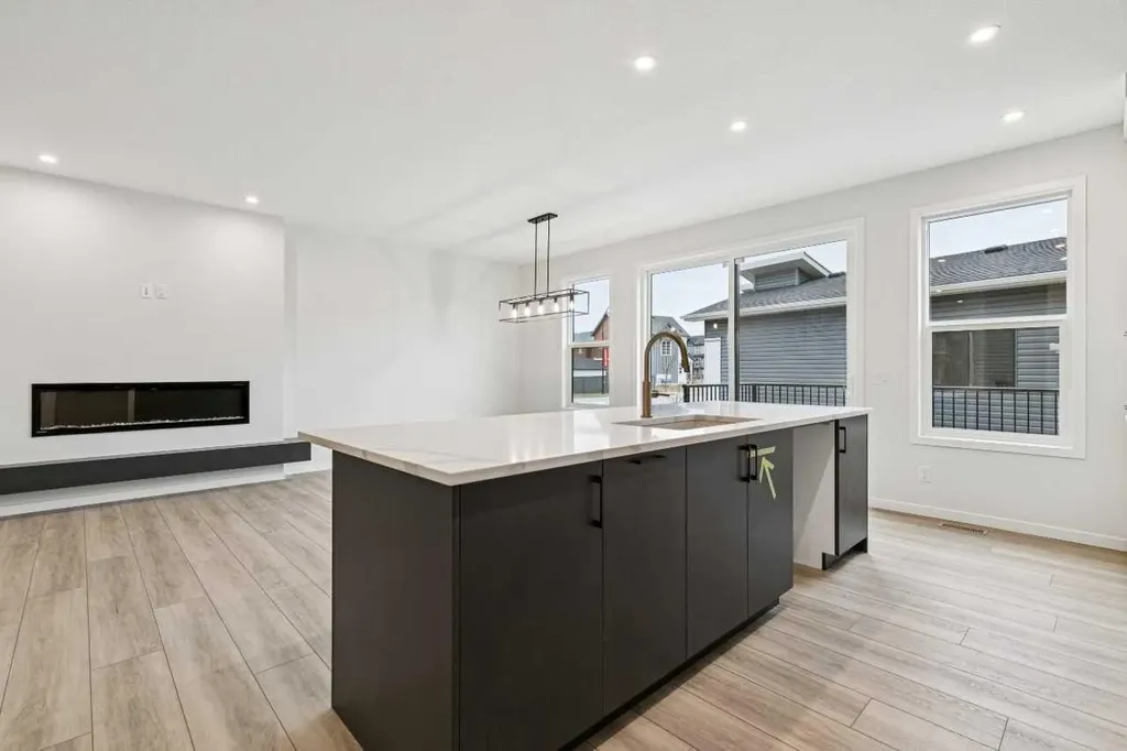 572 Belmont Heath SW Calgary AB T0L0X0