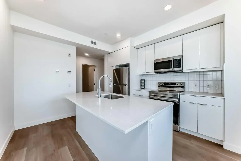 8500 19 Avenue SE Calgary AB T2A 7W8