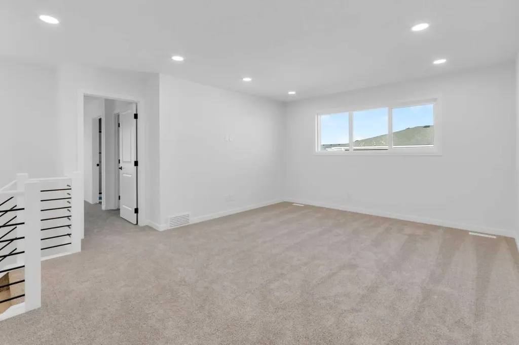 200 Starling Place NW Calgary AB T3P 2W2