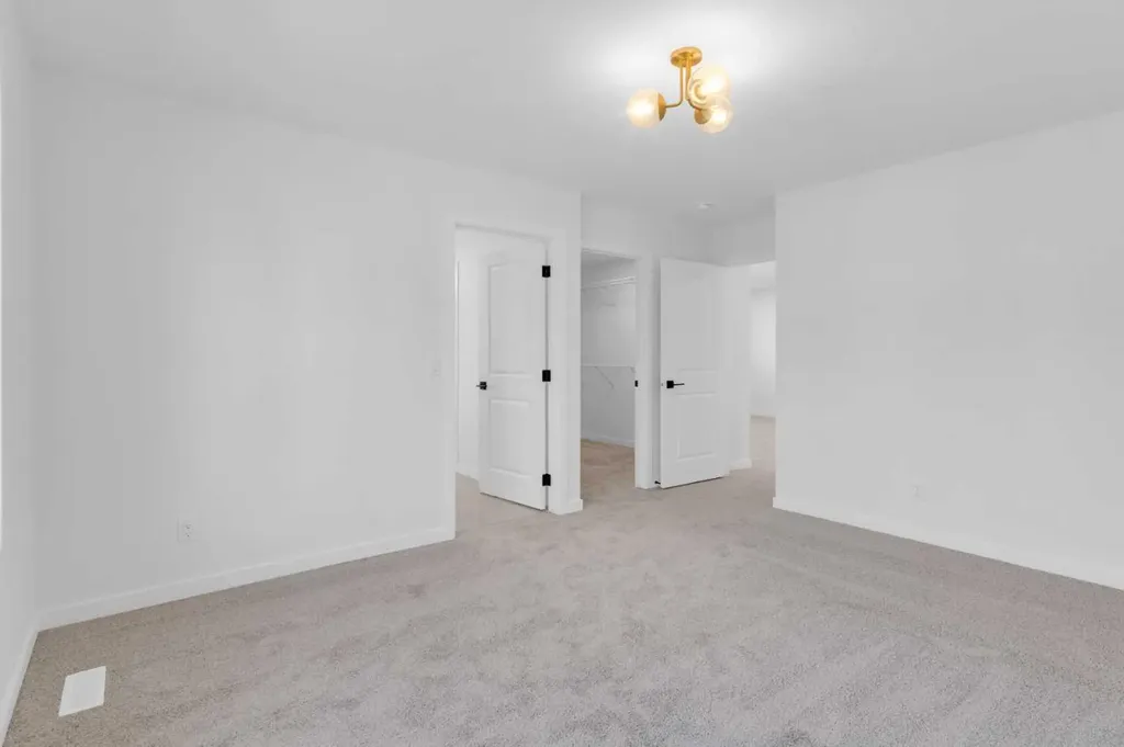 200 Starling Place NW Calgary AB T3P 2W2
