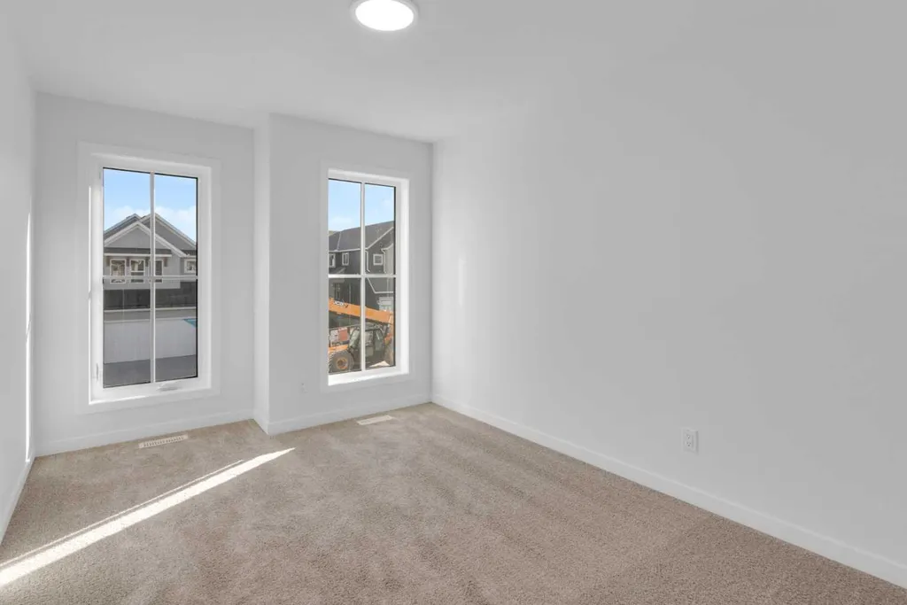 200 Starling Place NW Calgary AB T3P 2W2
