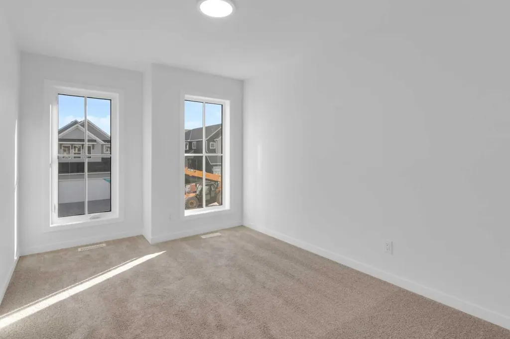 200 Starling Place NW Calgary AB T3P 2W2