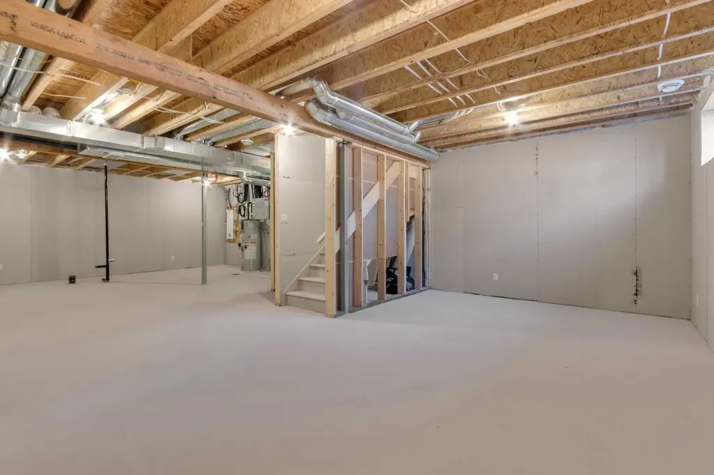 200 Starling Place NW Calgary AB T3P 2W2